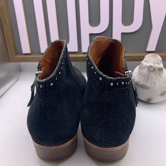 Lucky Brand Black Suede Ankle Boots with Studded Detailing and zippers. Size 8. - Picture 5 of 9